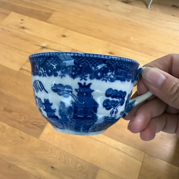 Antique Blue Willow Tea Cup and Saucer - original Japanese - Picture 5 of 7